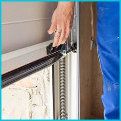 Capitol Garage Door Repair Service Milwaukee, WI 262-324-4097 Capitol Garage Door Repair Service Milwaukee, WI 262-324-4097 - side-garage-door-spring-service